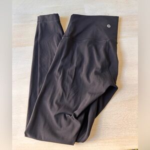 Pre owned Lululemon Wunder Under leggings size 4
